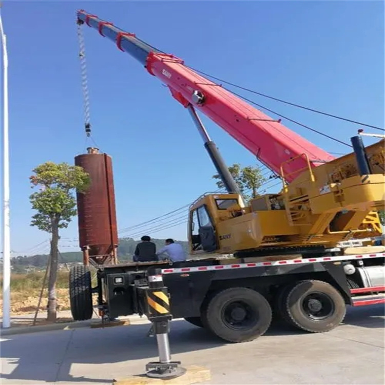 殷都专业吊车租赁多少钱