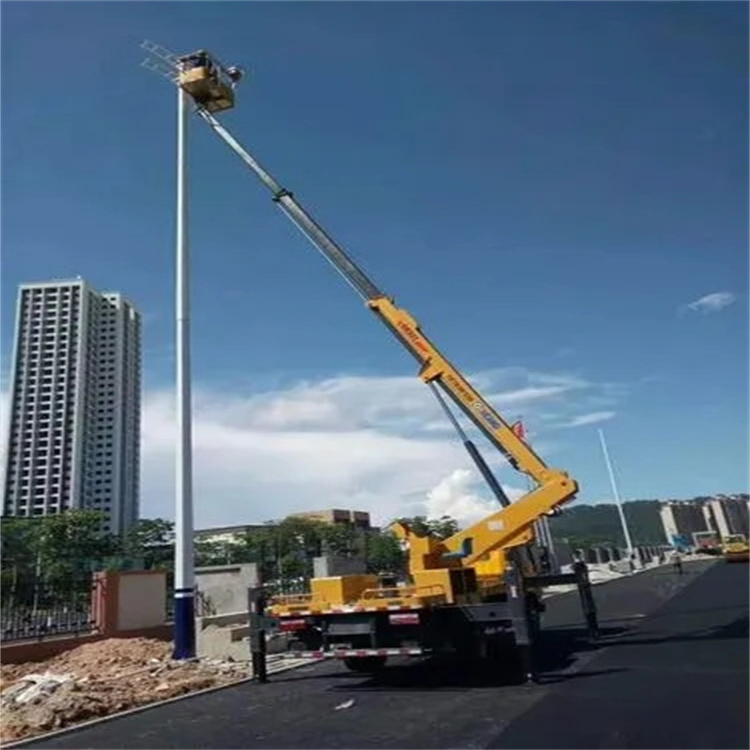 殷都维修路灯的曲臂升降车出租