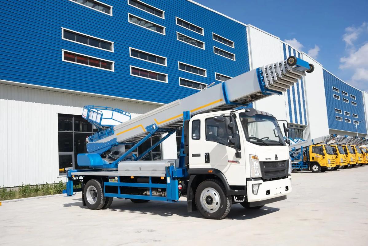 殷都出租云梯车高空作业车 建筑垃圾搬运